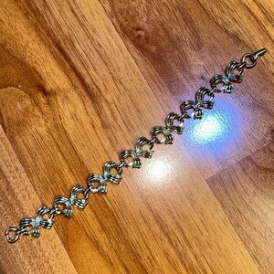 Vintage Lisner Silver Tone Bow Bracelet